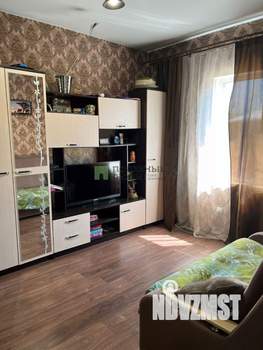 Дом 72м², 2-этажный, участок 6 сот.