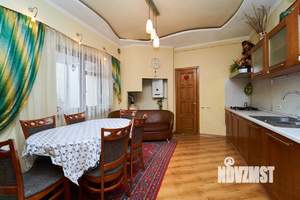 Дом 82м², 2-этажный, участок 3 сот.