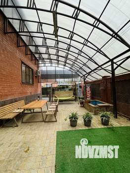 Дом 193м², 2-этажный, участок 4 сот.