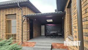 Дом 323м², 1-этажный, участок 8 сот.