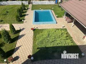 Дом 304м², 2-этажный, участок 10 сот.