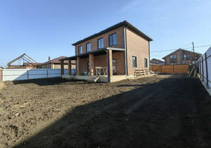 Дом 246м², 2-этажный, участок 6 сот.