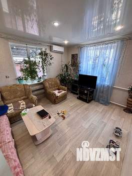 Дом 64м², 2-этажный, участок 6 сот.