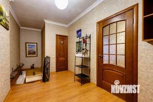 Дом 200м&sup2;, 2-этажный, на длительный срок, 