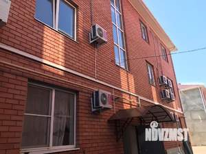 Коттедж 2650м², 3-этажный, на длительный срок, 