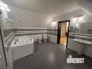 Дом 300м&sup2;, 2-этажный, посуточно, 