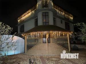 Дом 550м&sup2;, 3-этажный, посуточно, 