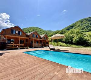 Дом 200м&sup2;, 2-этажный, посуточно, 