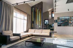 Дом 230м&sup2;, 2-этажный, на длительный срок, 