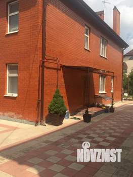 Коттедж 250м&sup2;, 2-этажный, на длительный срок, 