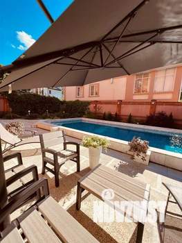 Дом 380м&sup2;, 3-этажный, посуточно, 