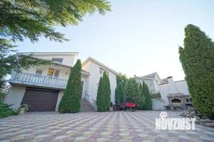 Дом 400м&sup2;, 3-этажный, на длительный срок, 