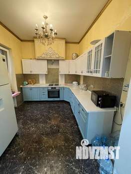 Дом 240м&sup2;, 2-этажный, на длительный срок, 