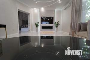 Дом 400м&sup2;, 3-этажный, на длительный срок, 