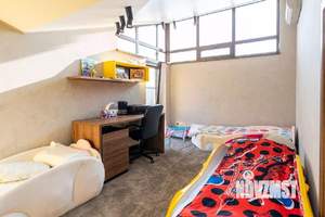 Дом 230м&sup2;, 2-этажный, на длительный срок, 