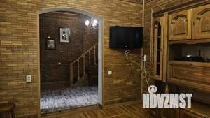 Дом 200м&sup2;, 2-этажный, на длительный срок, 