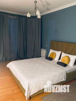 Дом 440м&sup2;, 3-этажный, посуточно, 