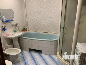 Дом 257м&sup2;, 3-этажный, на длительный срок, 