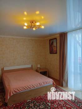 Дом 60м², 2-этажный, на длительный срок, 