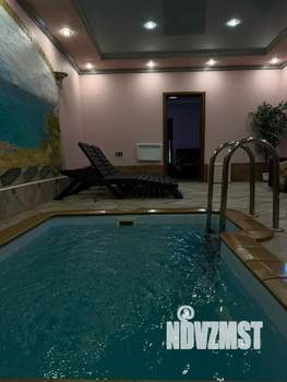 Дом 350м&sup2;, 2-этажный, посуточно, 