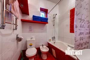 Дом 200м&sup2;, 2-этажный, на длительный срок, 