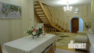 Дом 230м², 2-этажный, на длительный срок, 