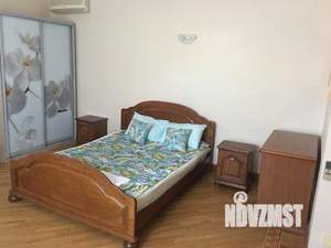 Дом 700м&sup2;, 1-этажный, посуточно, 