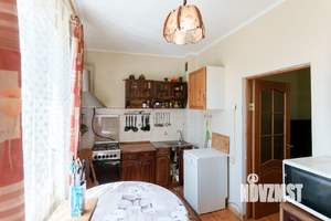 Дом 180м², 3-этажный, на длительный срок, 