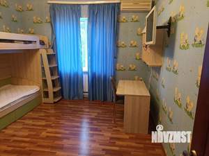 Дом 200м&sup2;, 2-этажный, на длительный срок, 