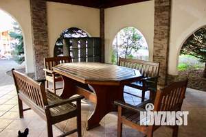 Дом 700м&sup2;, 2-этажный, посуточно, 