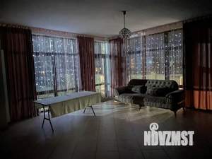 Дом 550м&sup2;, 3-этажный, посуточно, 