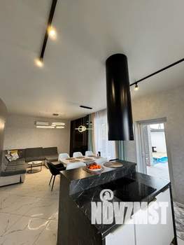 Дом 240м², 2-этажный, посуточно, 