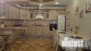 Дом 200м&sup2;, 2-этажный, на длительный срок, 