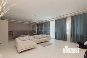 Дом 375м&sup2;, 3-этажный, на длительный срок, 