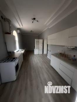 Дом 150м², 2-этажный, на длительный срок, 