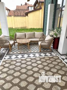 Дом 290м&sup2;, 2-этажный, на длительный срок, 