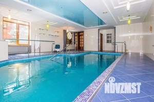 Дом 700м&sup2;, 2-этажный, посуточно, 