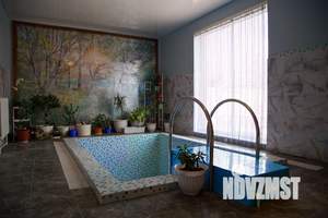 Коттедж 250м&sup2;, 2-этажный, на длительный срок, 