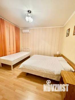 Дом 326м&sup2;, 2-этажный, посуточно, 