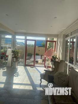 Дом 235м², 2-этажный, на длительный срок, 