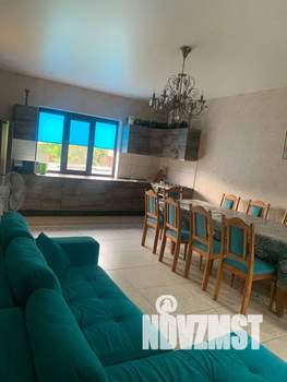 Дом 240м&sup2;, 2-этажный, посуточно, 