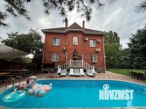 Дом 600м&sup2;, 4-этажный, посуточно, 