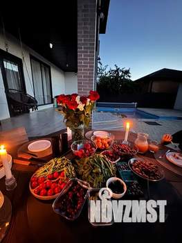 Дом 240м², 2-этажный, посуточно, 