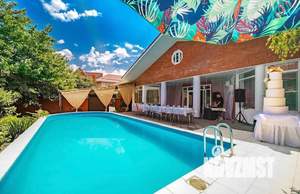 Дом 285м&sup2;, 1-этажный, посуточно, 