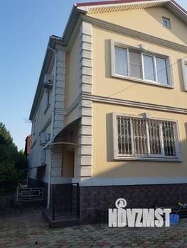 Дом 250м², 3-этажный, на длительный срок, 
