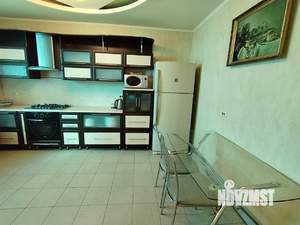 Дом 200м&sup2;, 2-этажный, посуточно, 