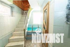 Дом 180м&sup2;, 2-этажный, посуточно, 