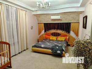 Дом 180м&sup2;, 2-этажный, посуточно, 