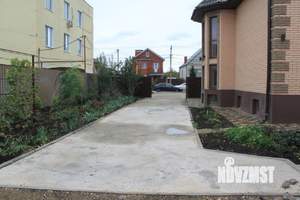 Дом 250м&sup2;, 2-этажный, посуточно, 