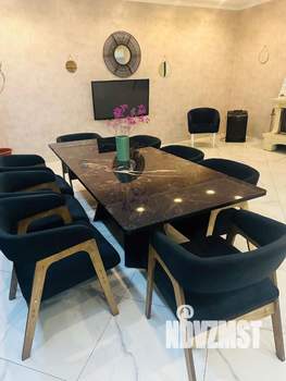 Дом 350м&sup2;, 3-этажный, посуточно, 